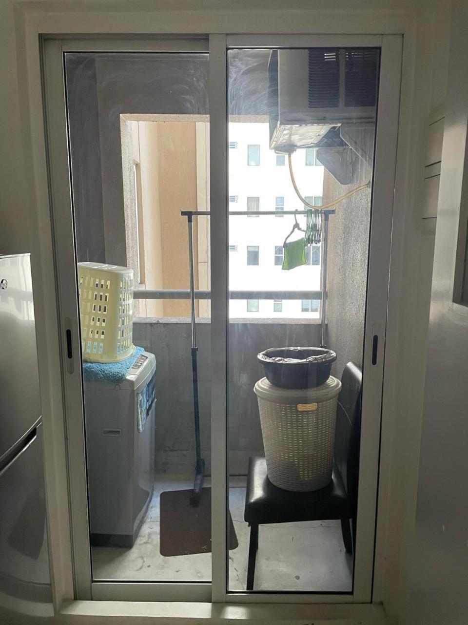 Cozy 2-Bedroom At South Of Market Soma Bgc Near Sm Aura, Market! Market! & Bonifacio High Street Taguig Exterior foto