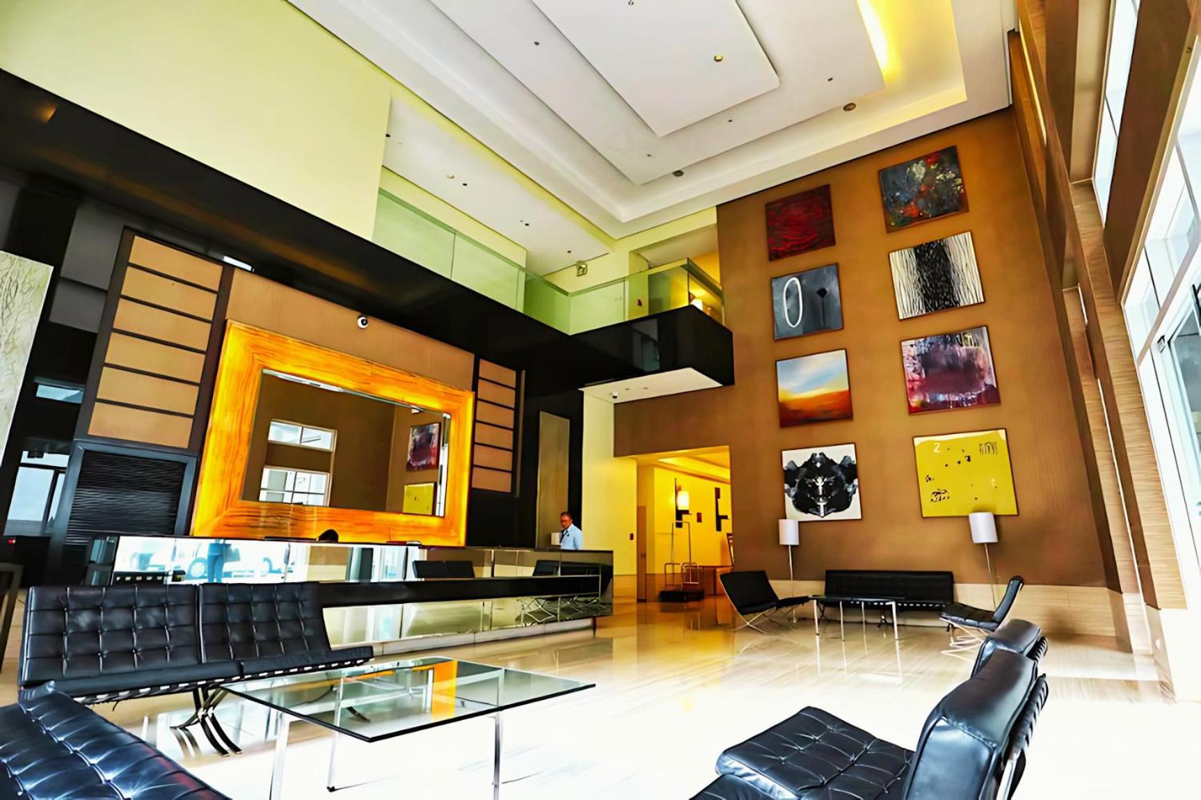 Cozy 2-Bedroom At South Of Market Soma Bgc Near Sm Aura, Market! Market! & Bonifacio High Street Taguig Exterior foto